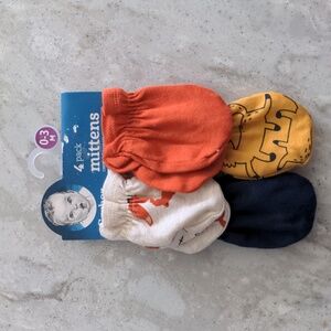 NWT Gerber 4 Pack Baby Mittens